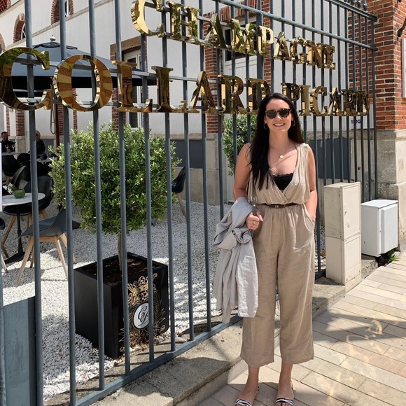 Meet your Posher, Sarah - Picture 1 of 1